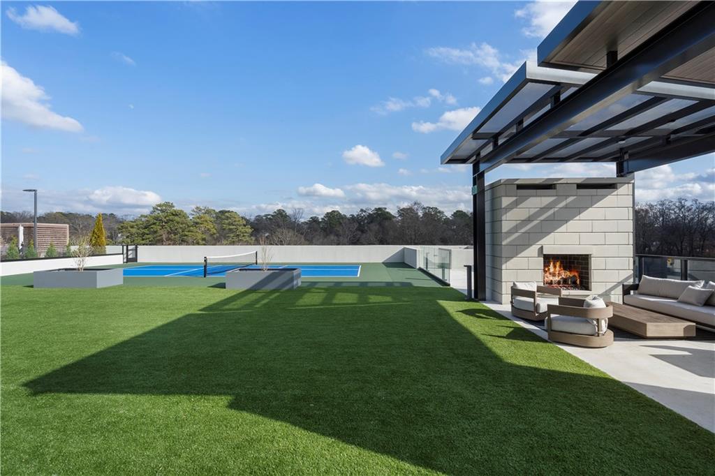 2425 Peachtree Road Unit 1806