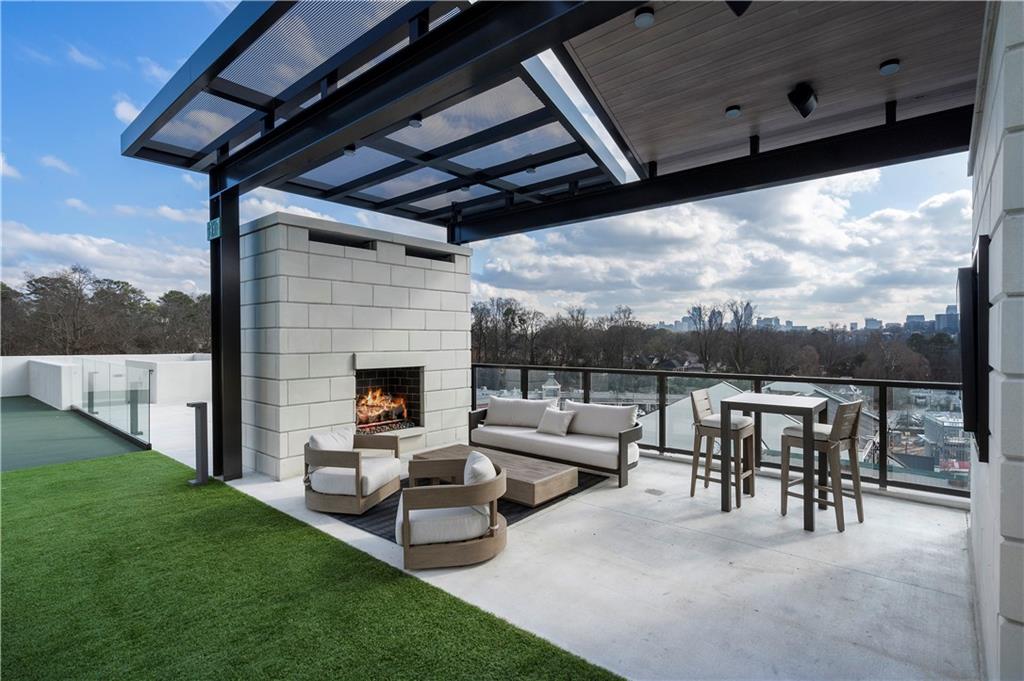 2425 Peachtree Road Unit 1806