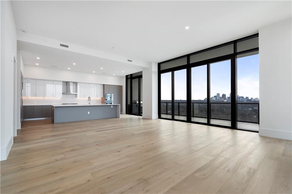 2425 Peachtree Road Unit 1806