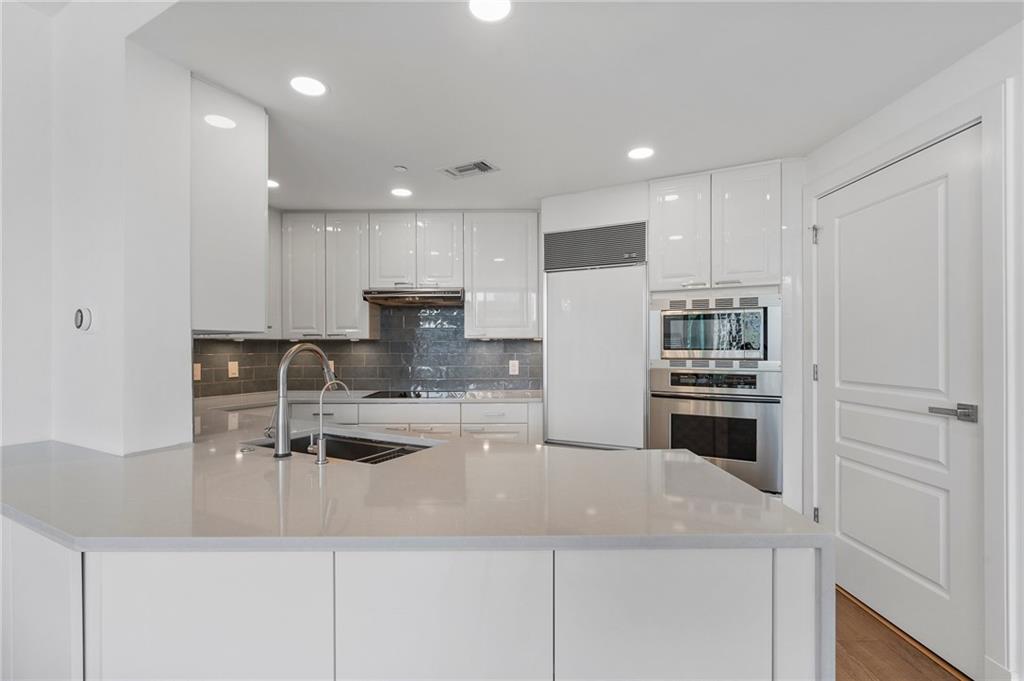 700 Park Regency Place NE Unit 1503