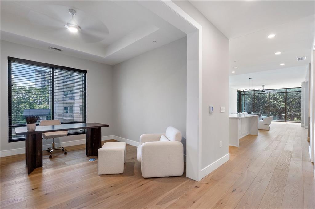 2520 Peachtree Road NW Unit 403