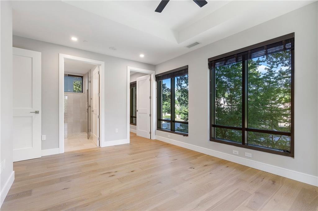 2520 Peachtree Road NW Unit 403