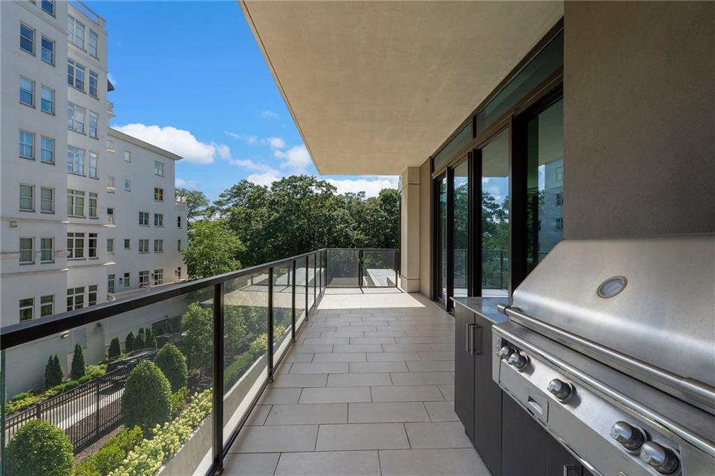 2520 Peachtree Road NW Unit 403