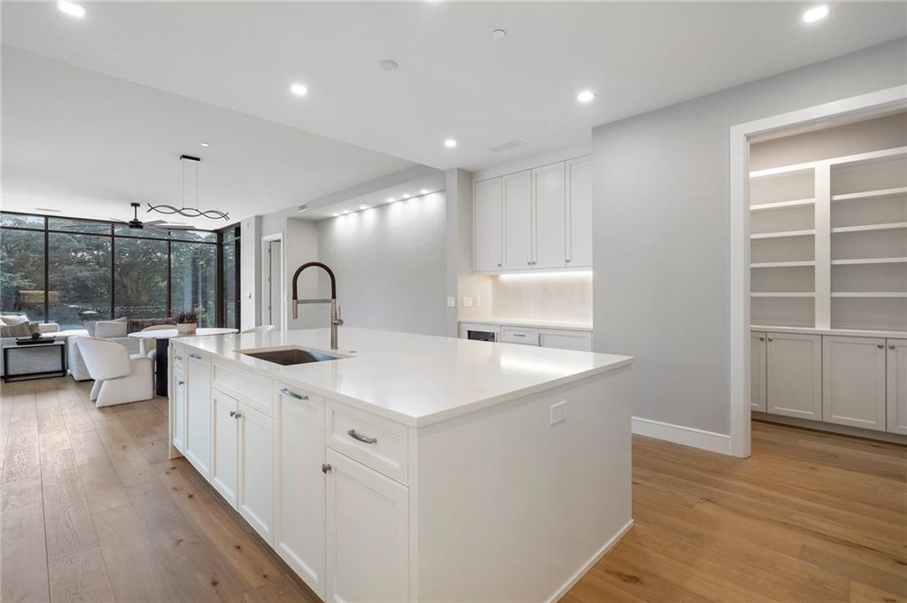 2520 Peachtree Road NW Unit 403