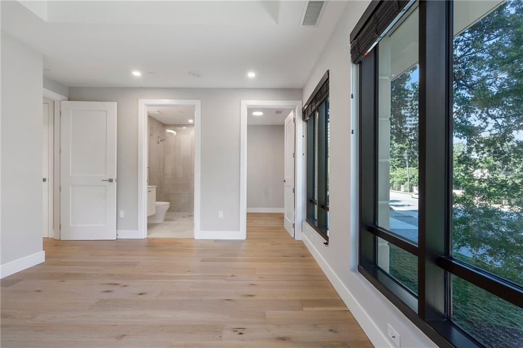 2520 Peachtree Road NW Unit 403