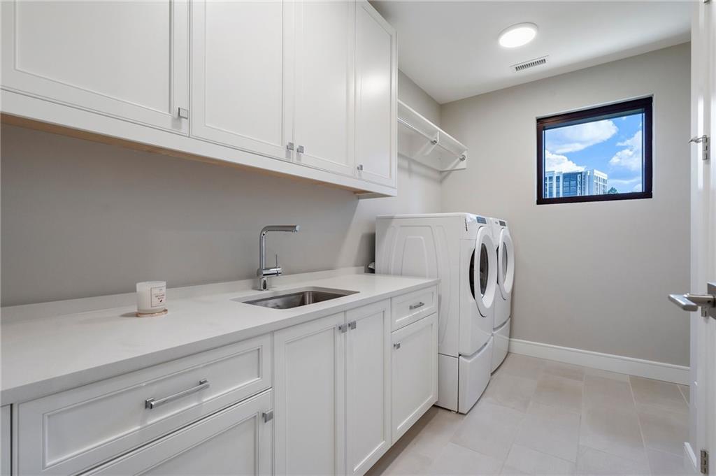 2520 Peachtree Road NW Unit 403