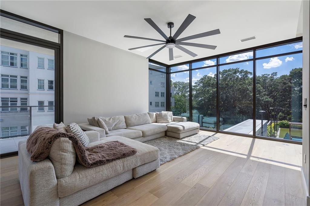 2520 Peachtree Road NW Unit 403