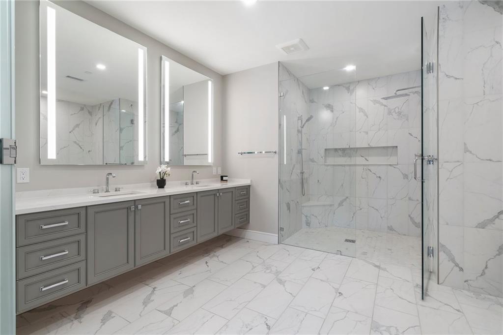 2520 Peachtree Road NW Unit 403