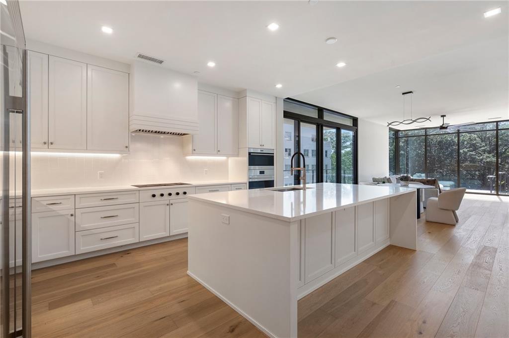 2520 Peachtree Road NW Unit 403