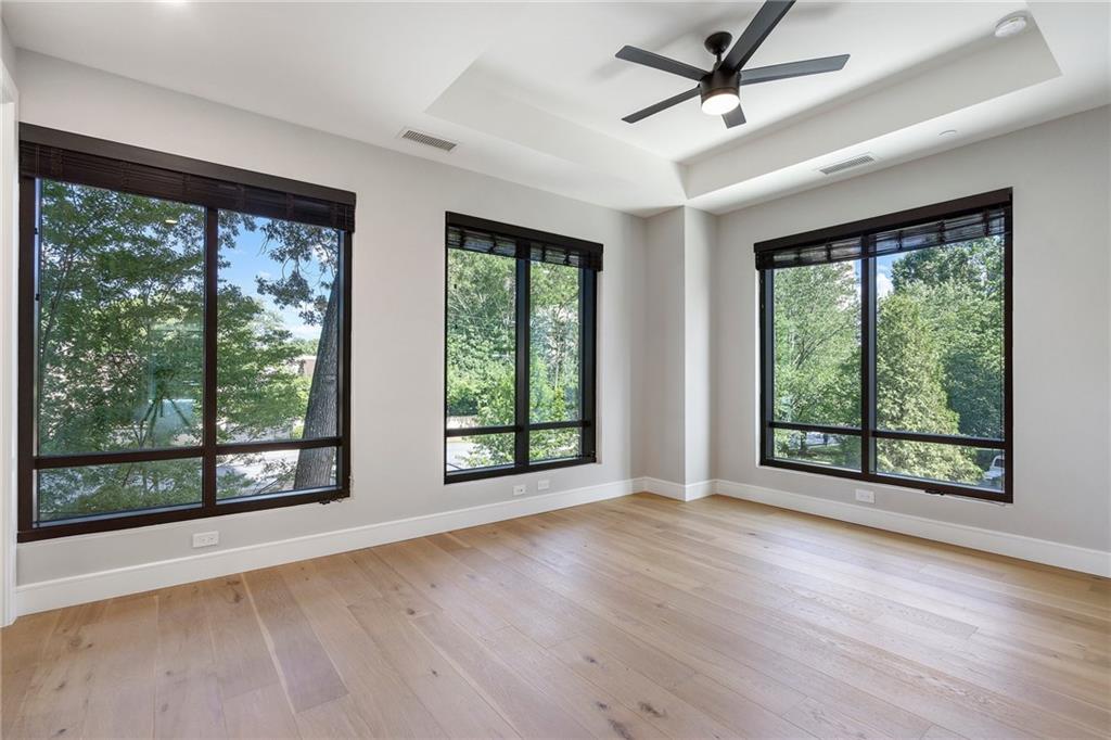 2520 Peachtree Road NW Unit 403