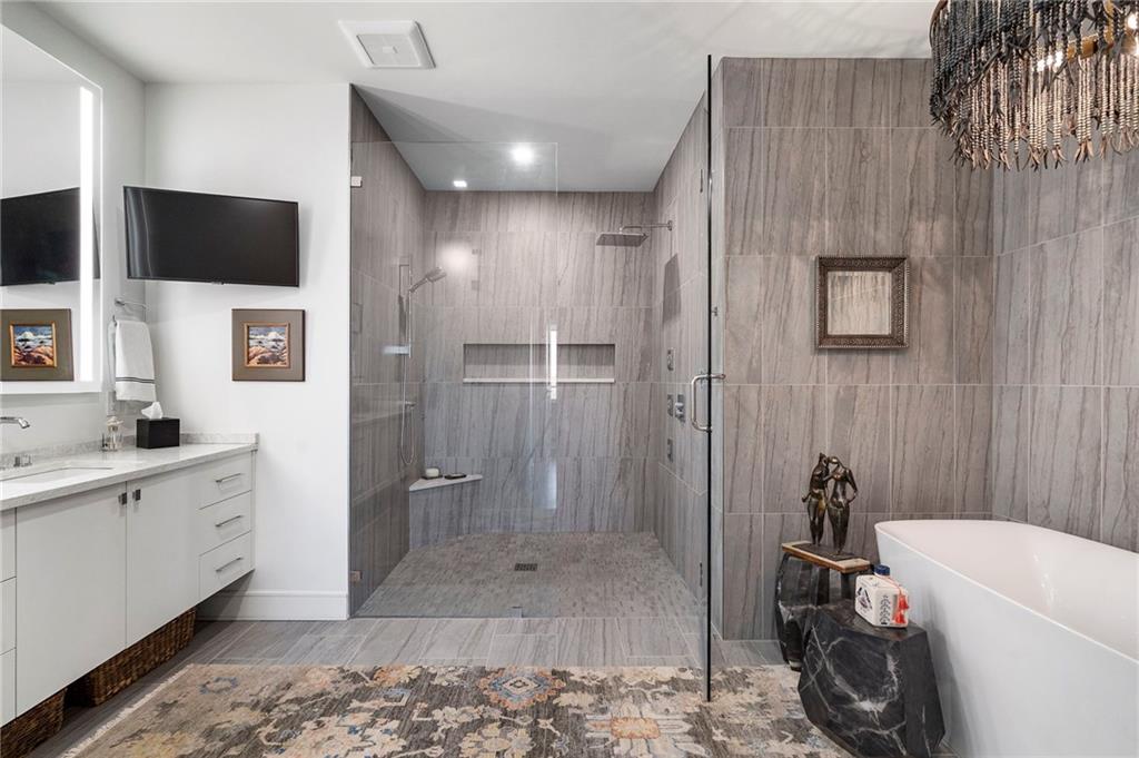 2520 Peachtree Road W Unit 1203