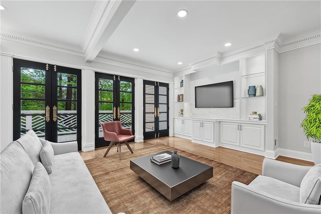 53 Paces West Drive NW