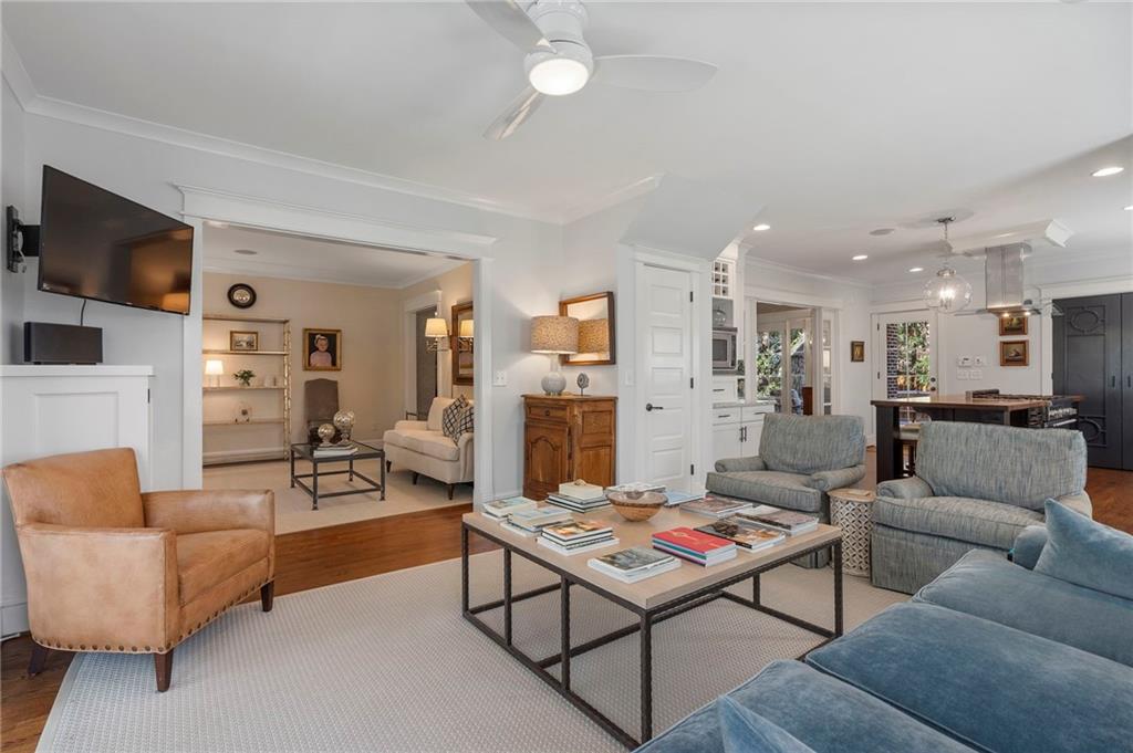 120 Peachtree Way NE