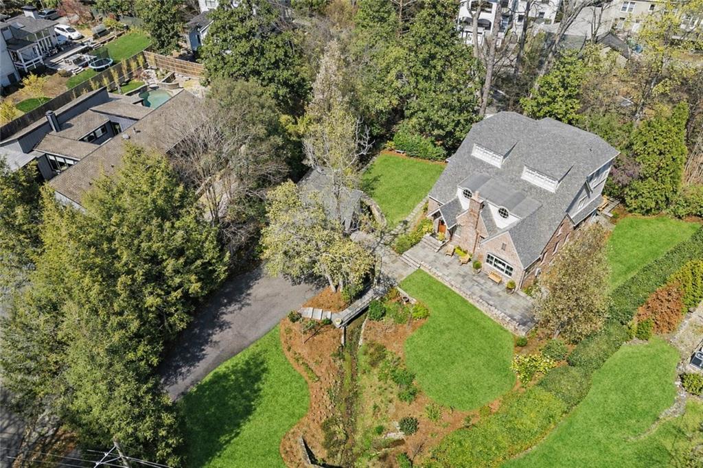 120 Peachtree Way NE