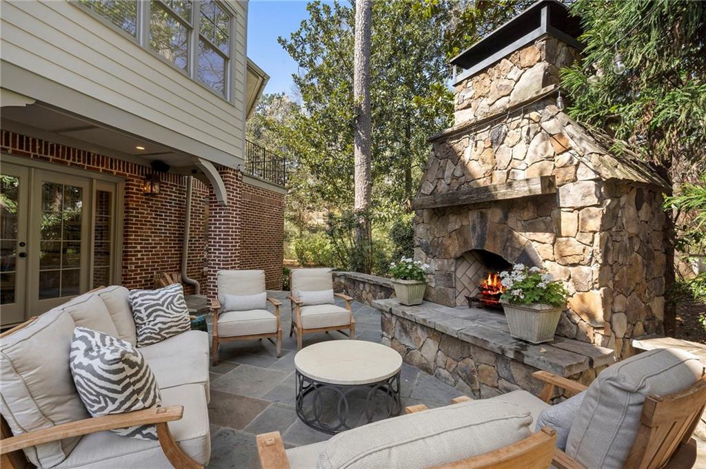 120 Peachtree Way NE