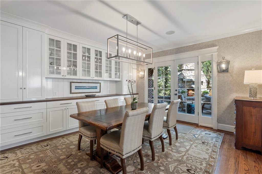 120 Peachtree Way NE