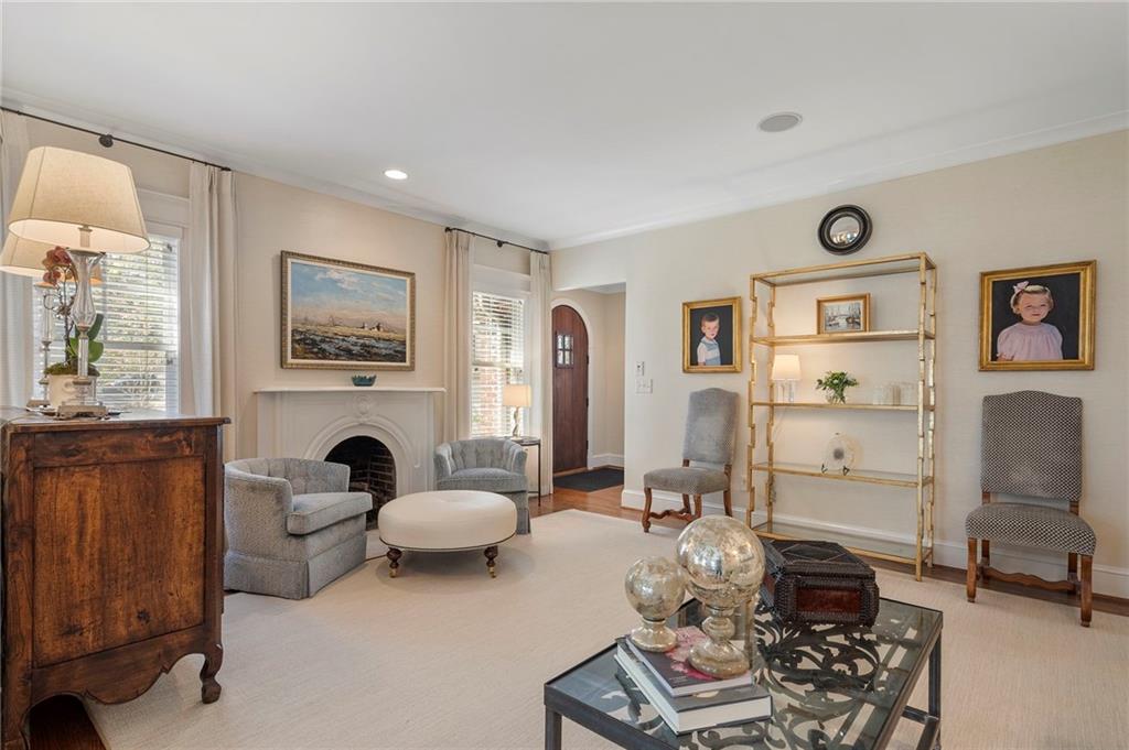 120 Peachtree Way NE