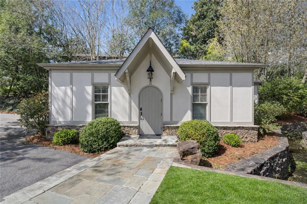 120 Peachtree Way NE