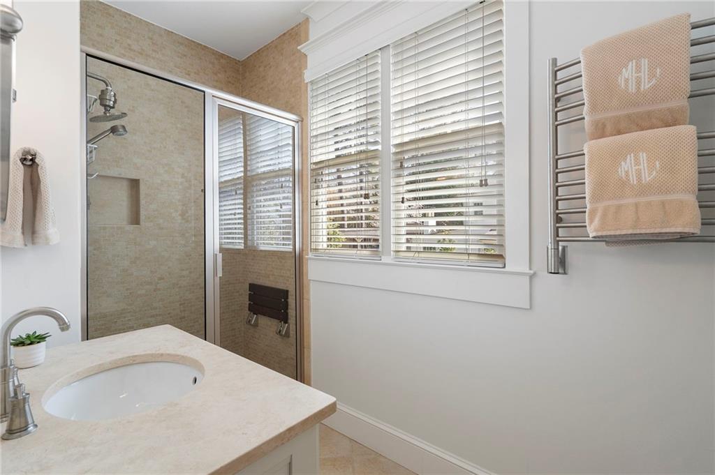 120 Peachtree Way NE