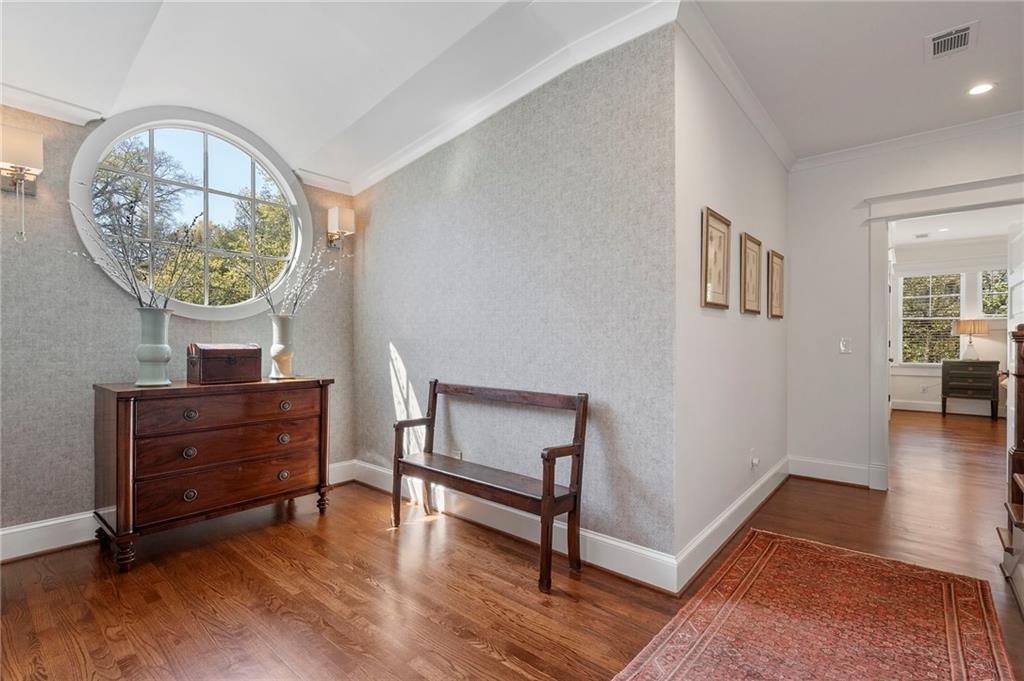 120 Peachtree Way NE