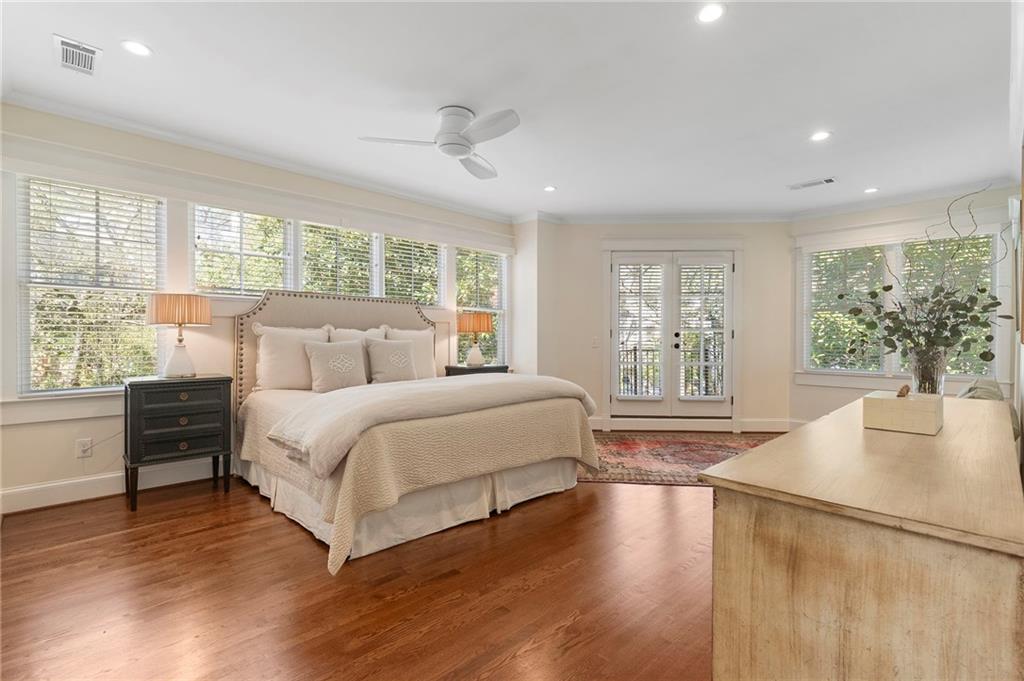 120 Peachtree Way NE