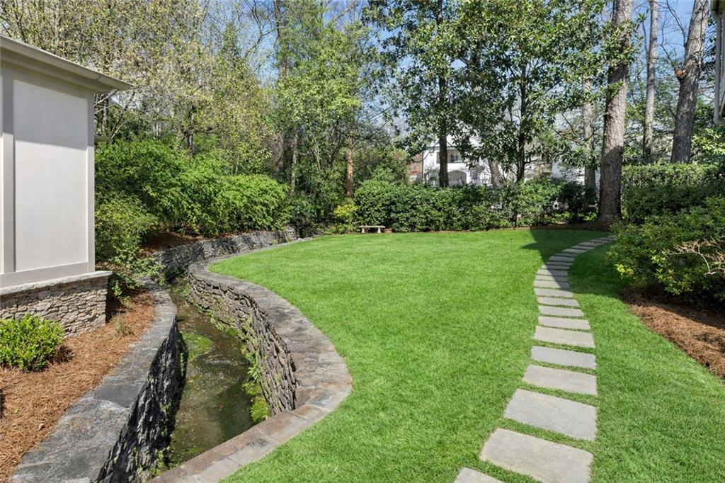 120 Peachtree Way NE