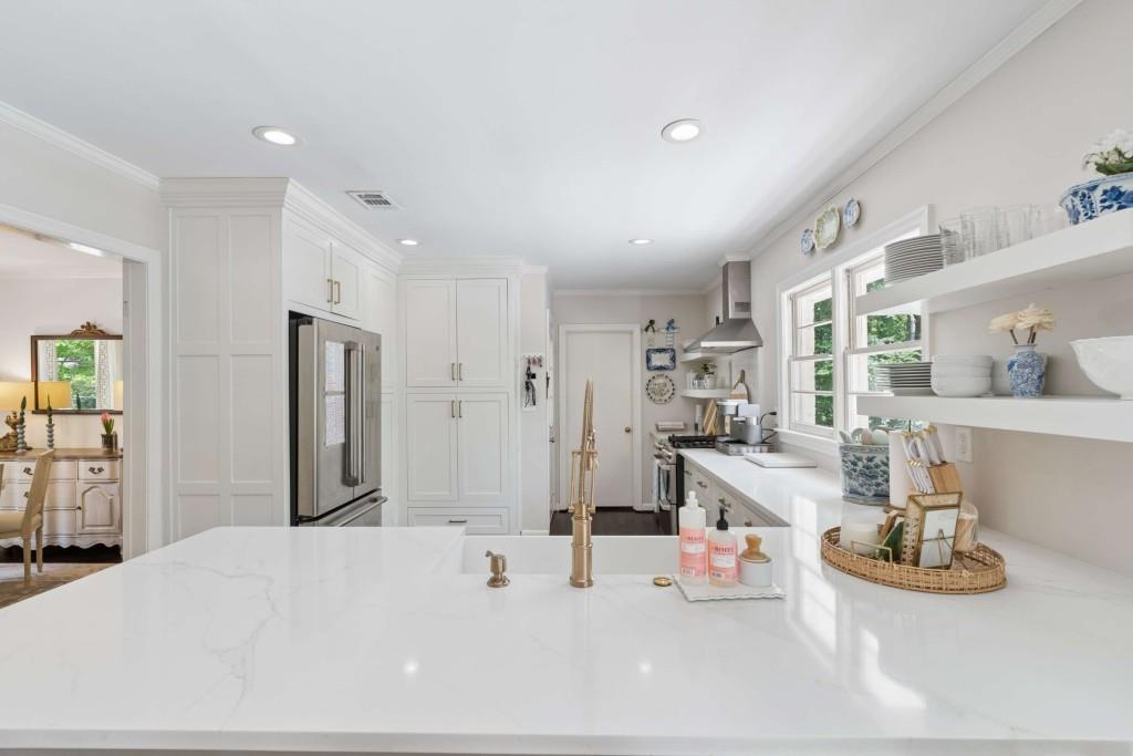 555 High Brook Drive