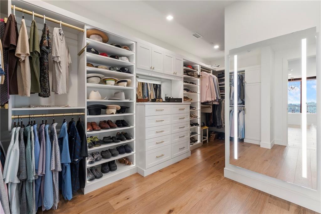 2520 Peachtree Road NW Unit 1603