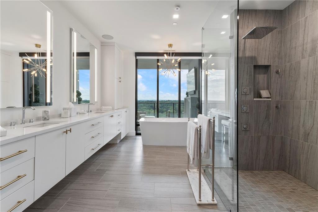 2520 Peachtree Road NW Unit 1603