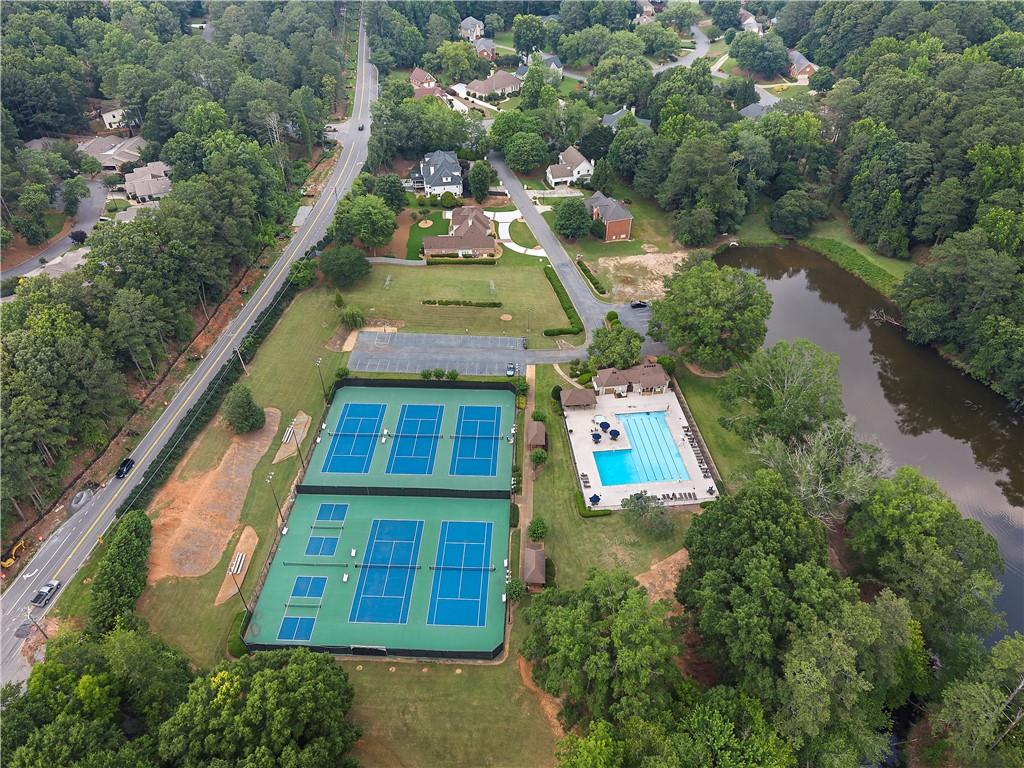 8965 Laurel Way