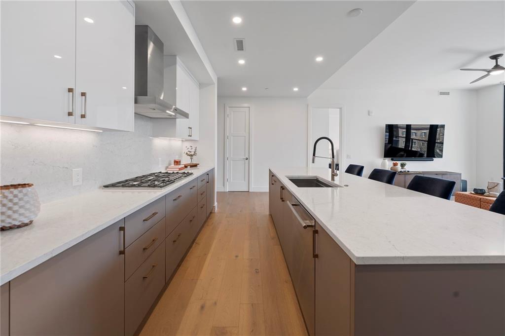 2425 Peachtree Road NE Unit 511