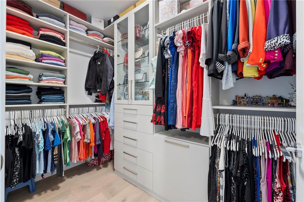 2425 Peachtree Road NE Unit 511