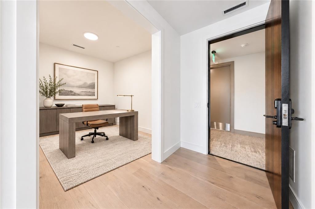 2425 Peachtree Road NE Unit 511