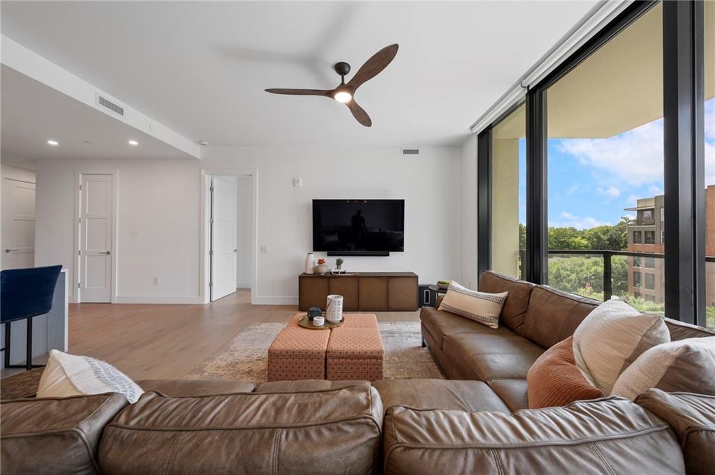 2425 Peachtree Road NE Unit 511