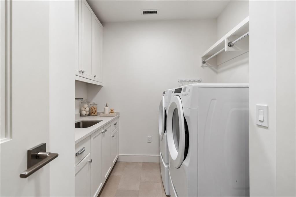 2520 Peachtree Road NW Unit 602