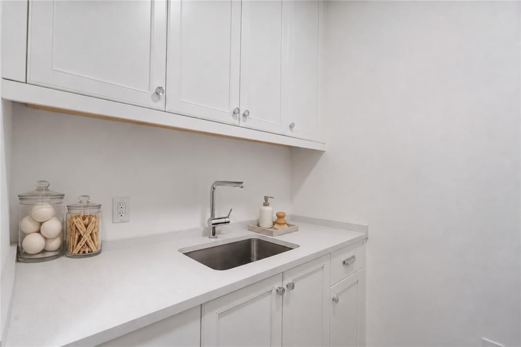 2520 Peachtree Road NW Unit 602