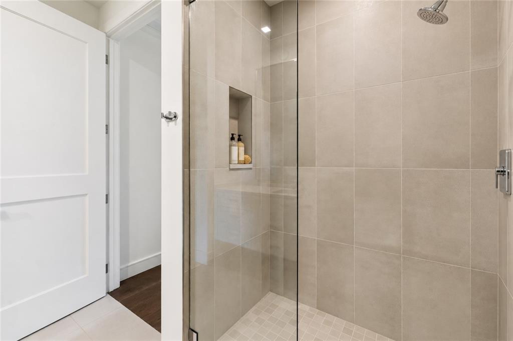 2520 Peachtree Road NW Unit 602