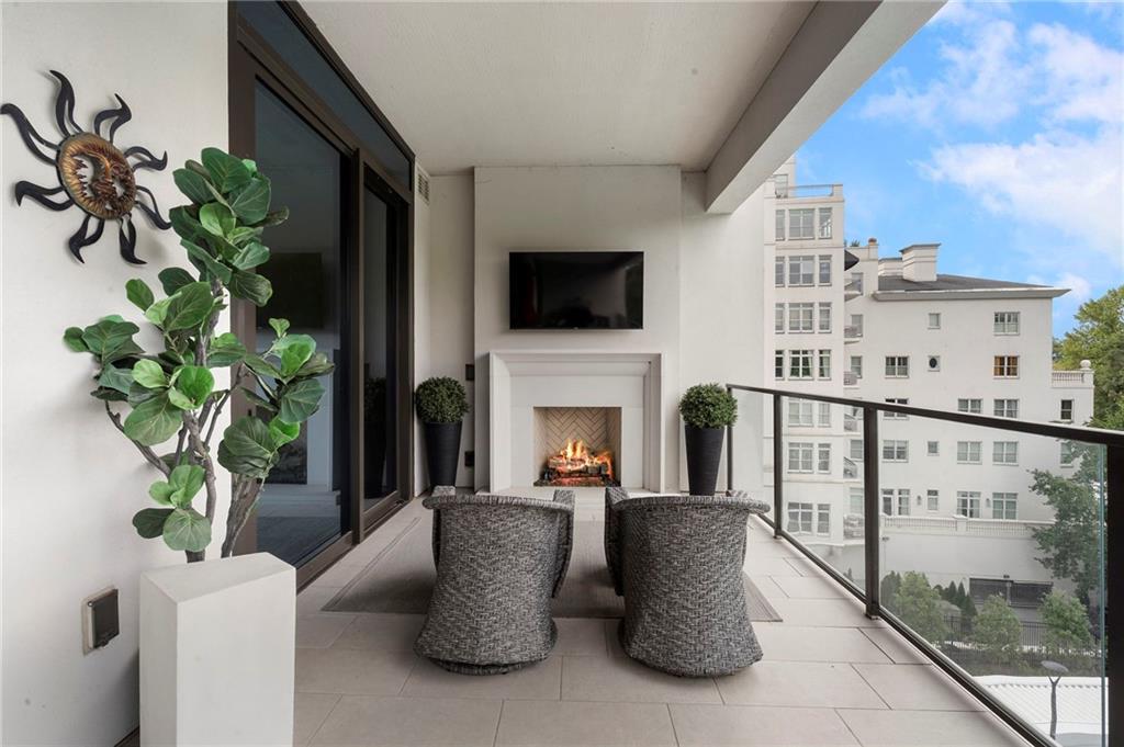 2520 Peachtree Road NW Unit 602