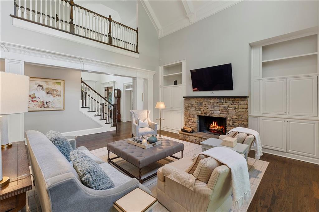 1129 Topaz Way
