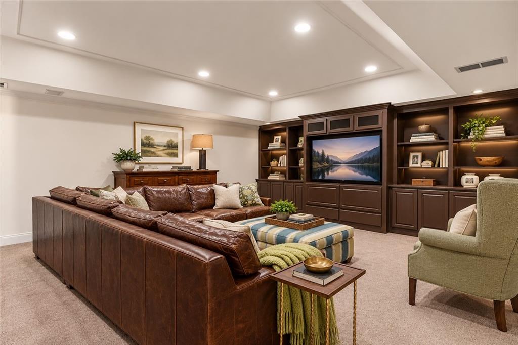 1129 Topaz Way