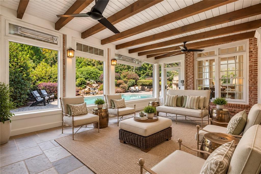 1129 Topaz Way