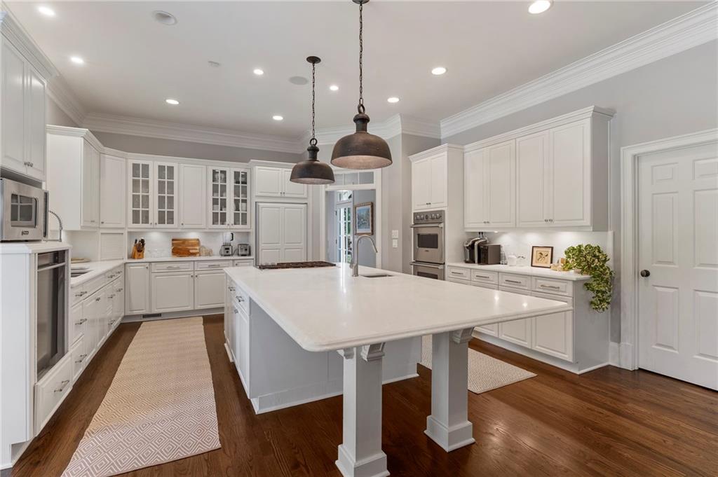 1129 Topaz Way