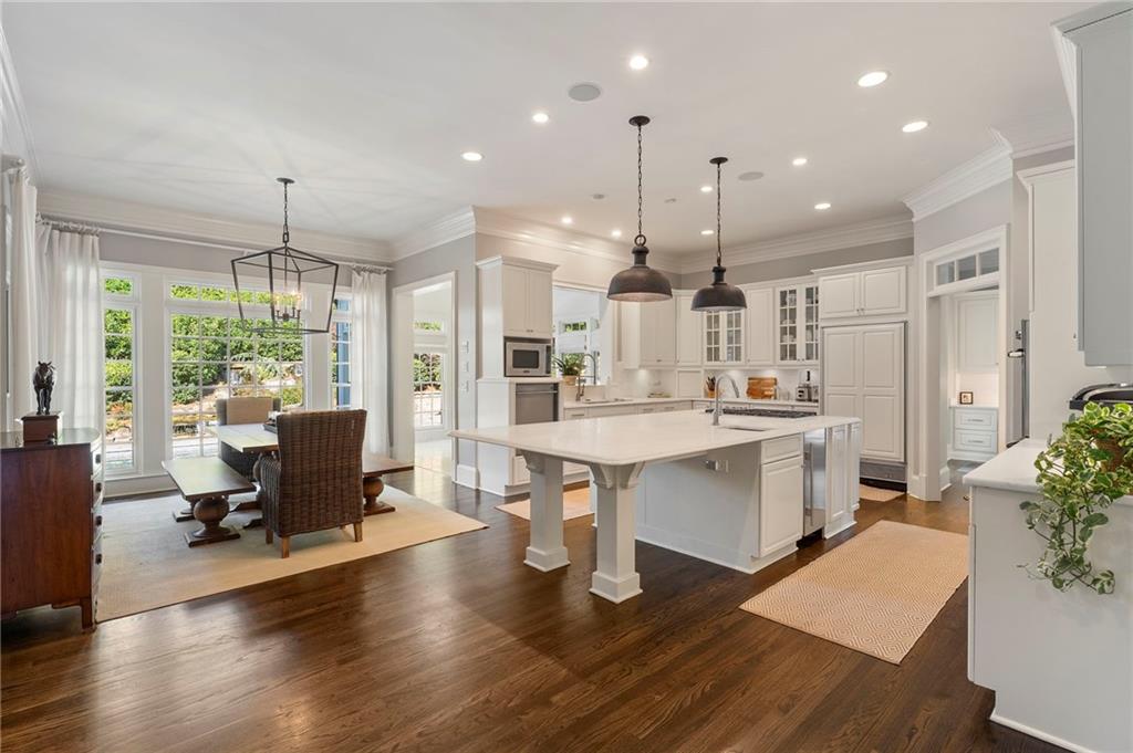 1129 Topaz Way