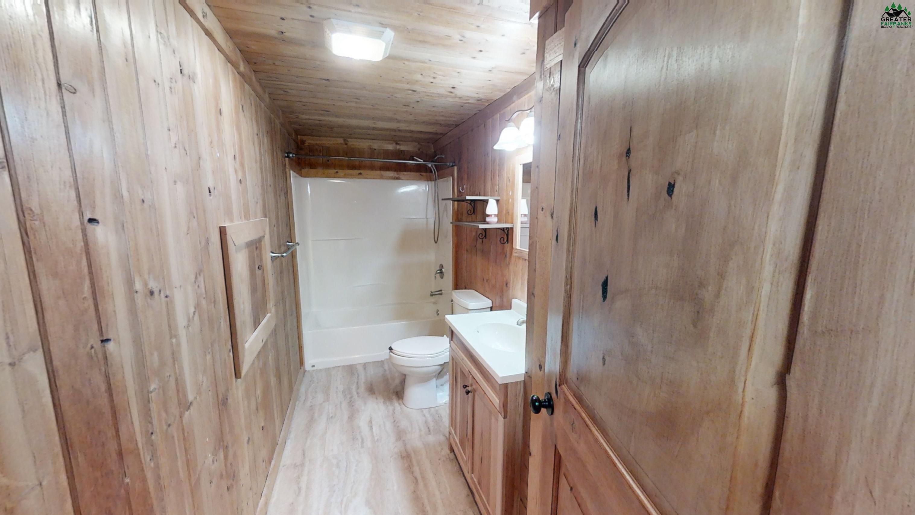 1510 SAILOR COURT