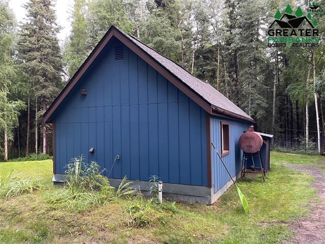 3895 VENTURE LANE