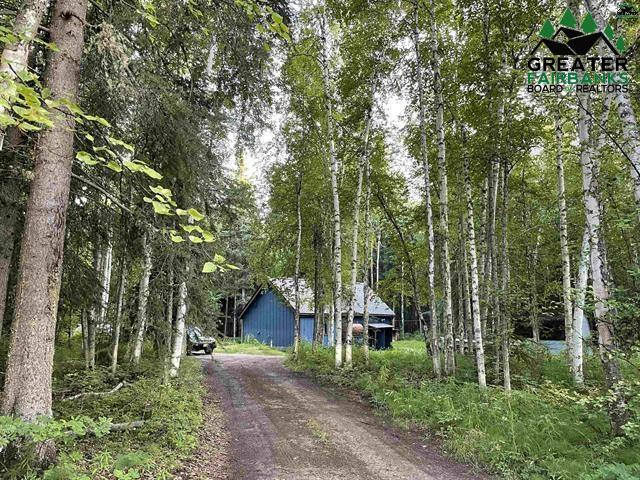 3895 VENTURE LANE
