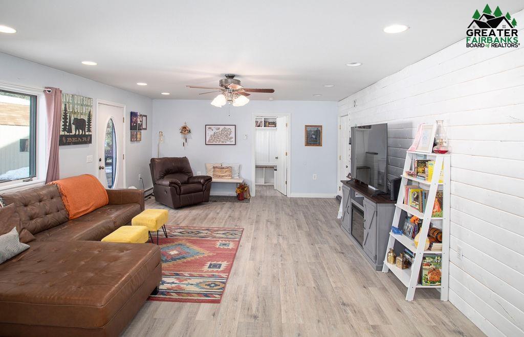 2995 GLIDE COURT