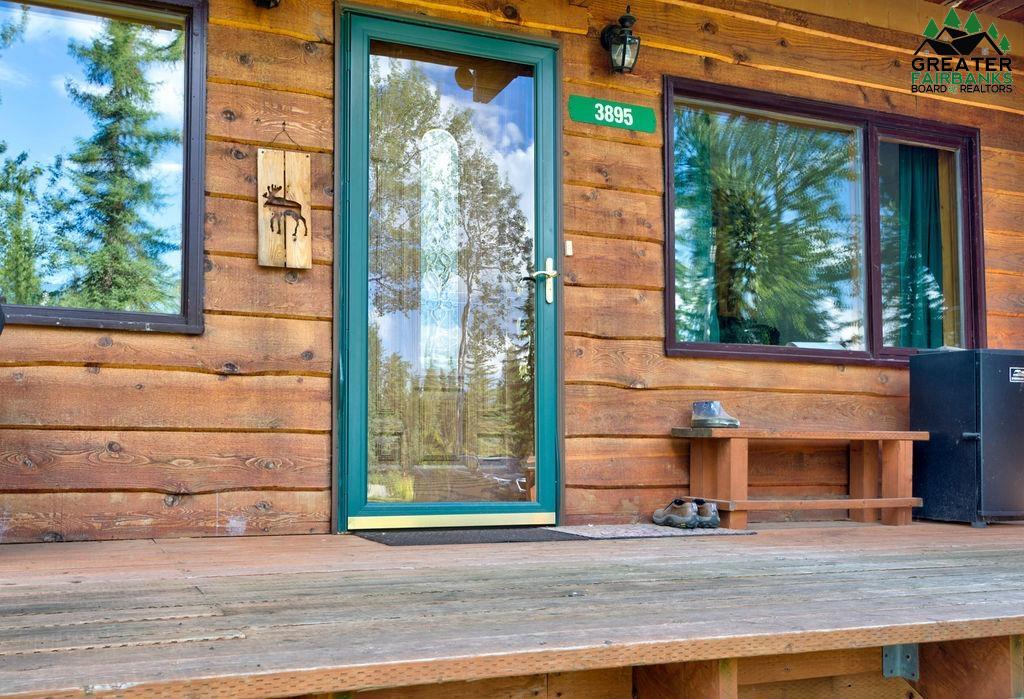 3895 LAKEWOOD LOOP