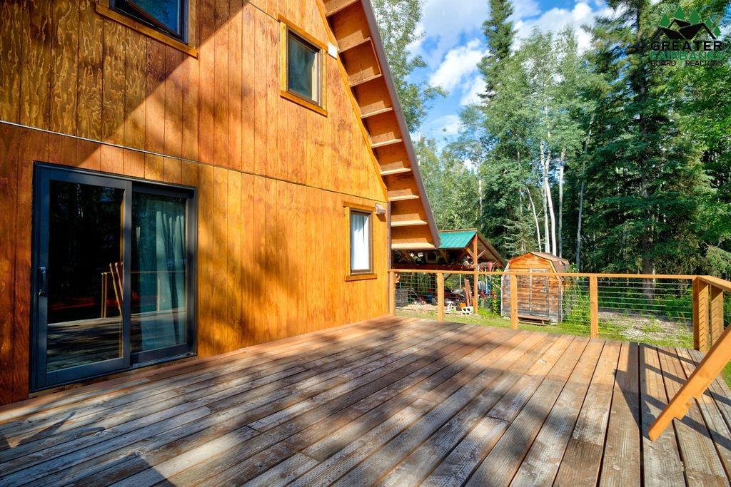 3895 LAKEWOOD LOOP