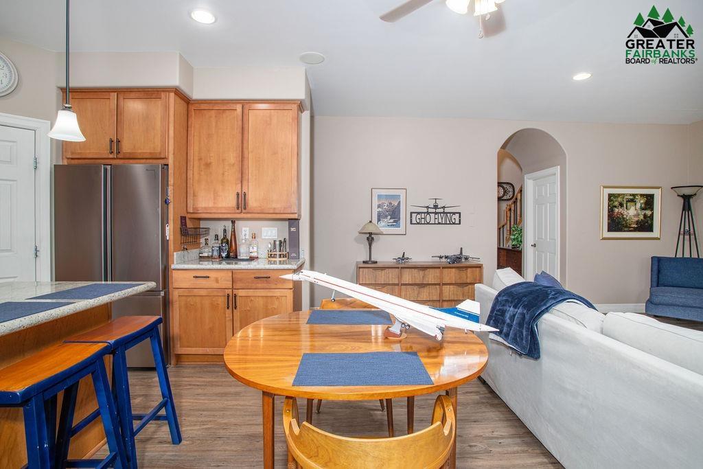 476 WEST POINTE CIRCLE